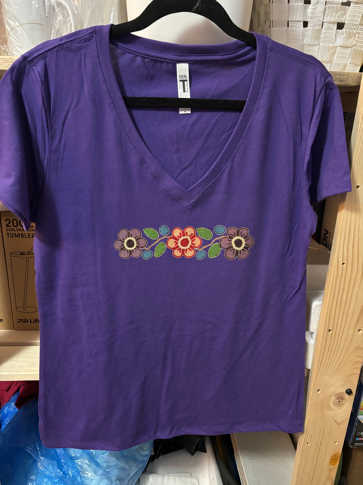 V-neck tshirt