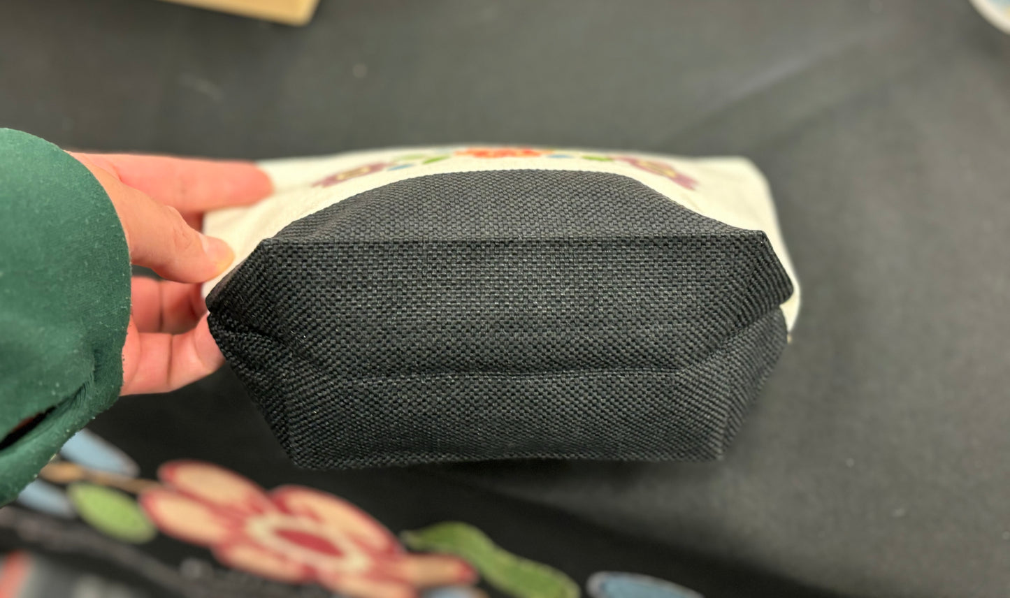 Cosmetic bag